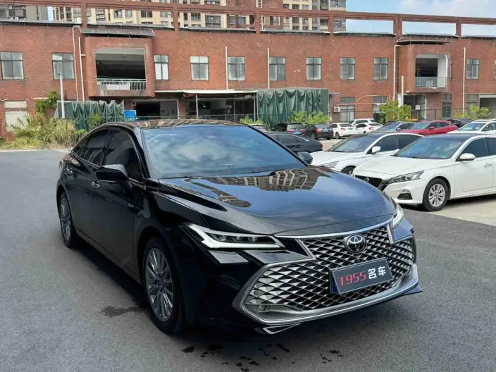 Toyota Avalon 2024 Model Intelligent Hybrid 2.5L E-CVT XLE Premium Edition