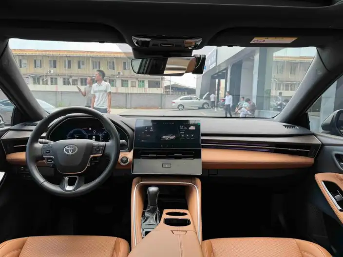 Toyota Avalon 2024 Model Intelligent Hybrid 2.5L E-CVT XLE Premium Edition – фото 7