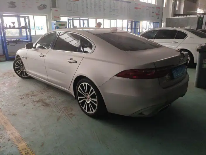 Jaguar XFL 2022 Model 2.0T P250 2WD Exclusive Deluxe Edition – фото 3