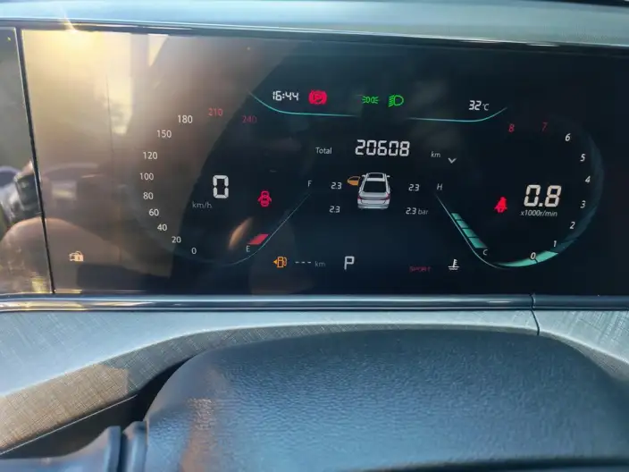 Changan Eado 2021 Model PLUS Blue whale NE 1.4T GDI DCT Noble Model – фото 9