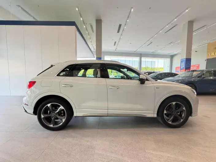 AUDI Q3 2024 Model 35 TFSI Fashion Dynamic Model – фото 7