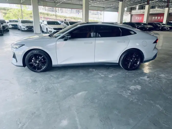 Changan UNI-V 2022 Model 1.5T Noble Model