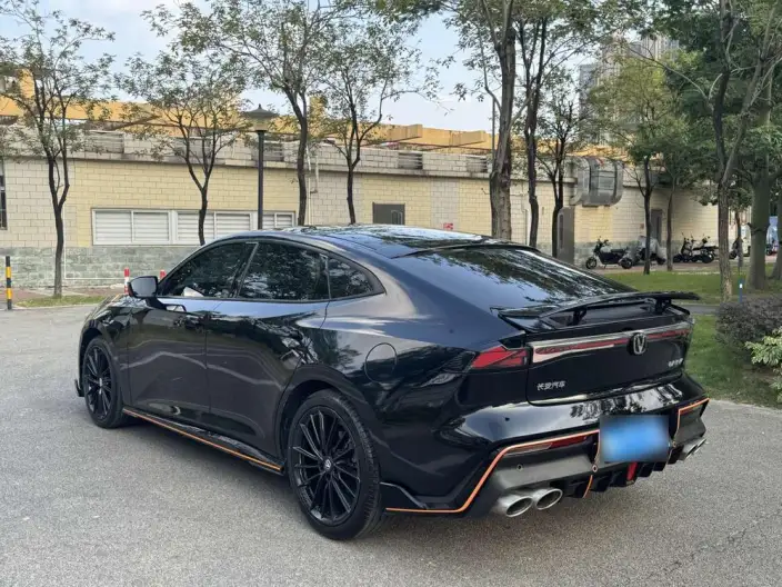 Changan UNI-V 2023 Model 1.5T Sports Edition – фото 5