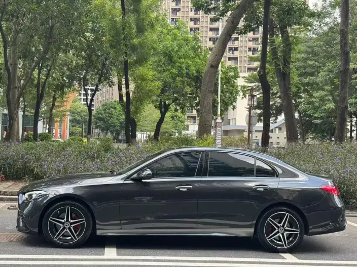 Mercedes-Benz C-Class 2023 Model C 260 L Sports Edition – фото 3
