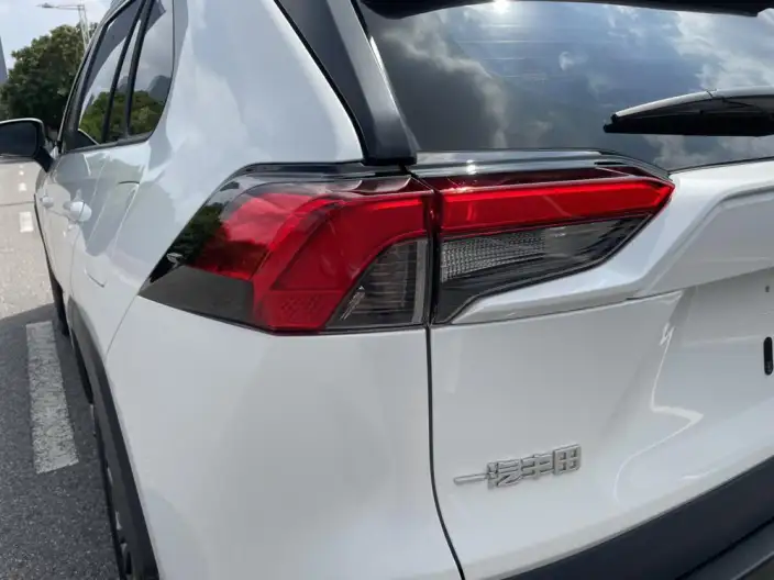 Toyota RAV4 2023 Model 2.0L CVT 2WD Fashion PLUS Edition – фото 9