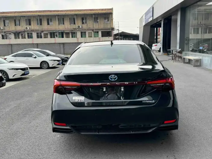 Toyota Avalon 2022 Model Hybrid 2.5L Deluxe Edition – фото 5