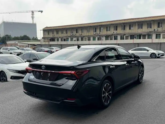 Toyota Avalon 2022 Model Hybrid 2.5L Deluxe Edition – фото 6