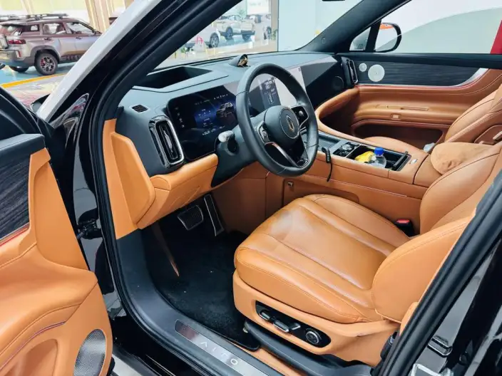 Aito M9 2024 Model Extended Range Ultra VI seat Edition – фото 9