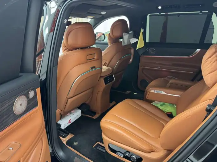 Aito M9 2024 Model Extended Range Ultra VI seat Edition – фото 10