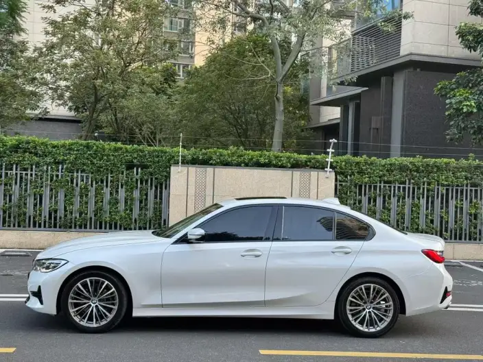 BMW 3 Series 2022 Model Facelift 320i Sports Set