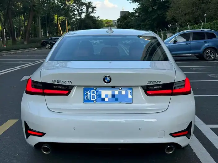 BMW 3 Series 2022 Model Facelift 320i Sports Set