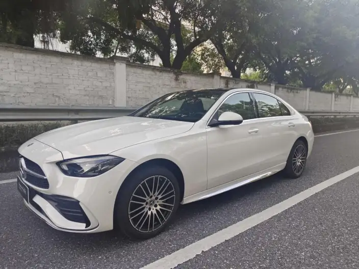 Mercedes-Benz C-Class 2026 Model C 260 L Sports sedan Classic Edition