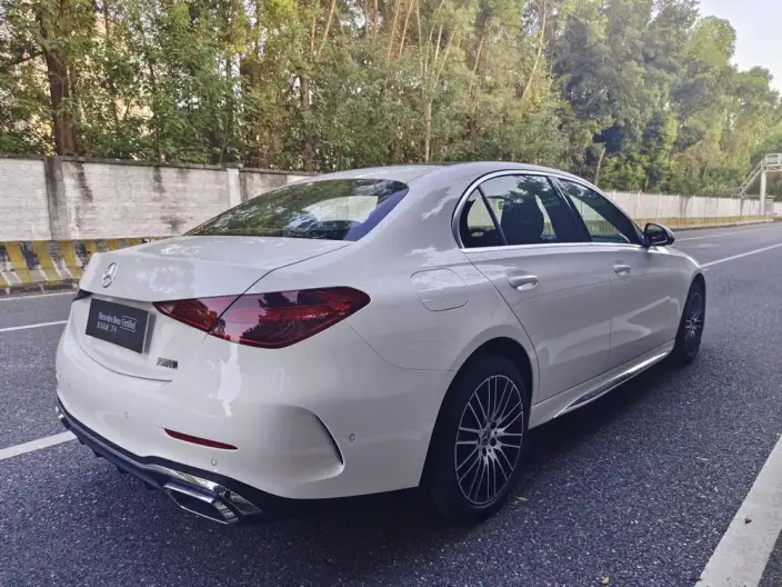 Mercedes-Benz C-Class 2026 Model C 260 L Sports sedan Classic Edition – фото 6