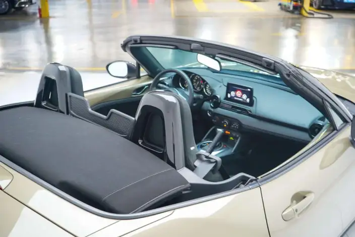 Mazda MX-5 2023 Model 2.0L Automatic Rear Drive 2 seat Parallel Imported