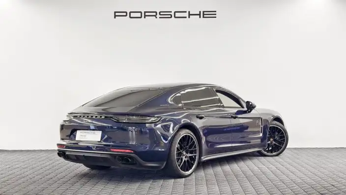 Panamera 2023 Model Panamera Executive Extended Platinum Edition 2.9T – фото 6