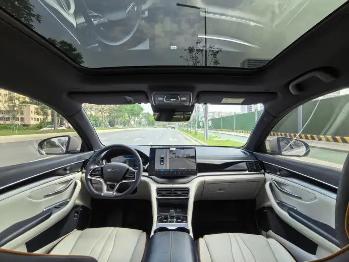 BYD Song PLUS DM 2023 Model DM-i Champion Edition 150KM Flagship PLUS 5G – фото 8