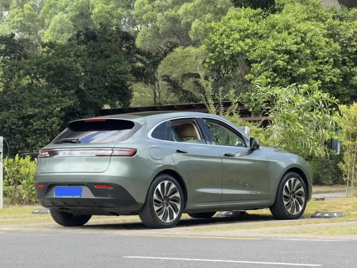 Aito M5 2022 Model Extended Range 4WD Ultimate Edition – фото 7