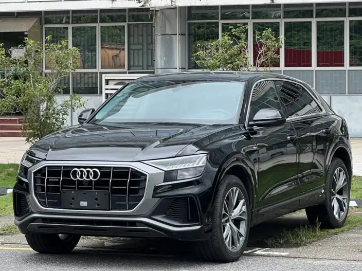 Audi Q8 2022 Model 55 TFSI Luxury Dynamic Model