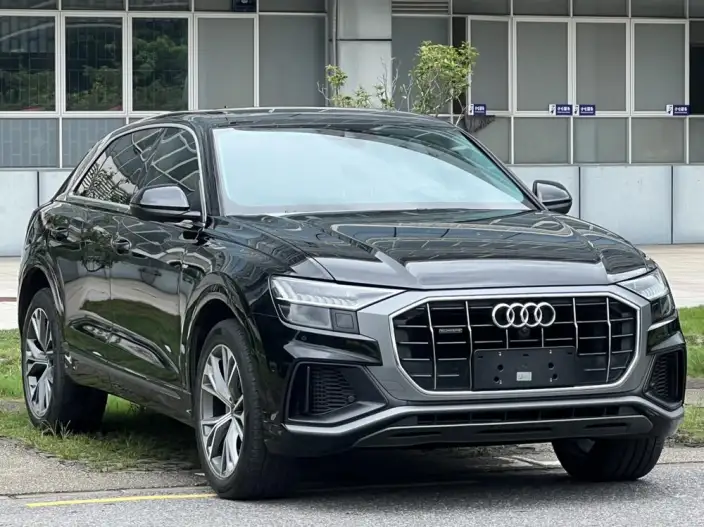 Audi Q8 2022 Model 55 TFSI Luxury Dynamic Model