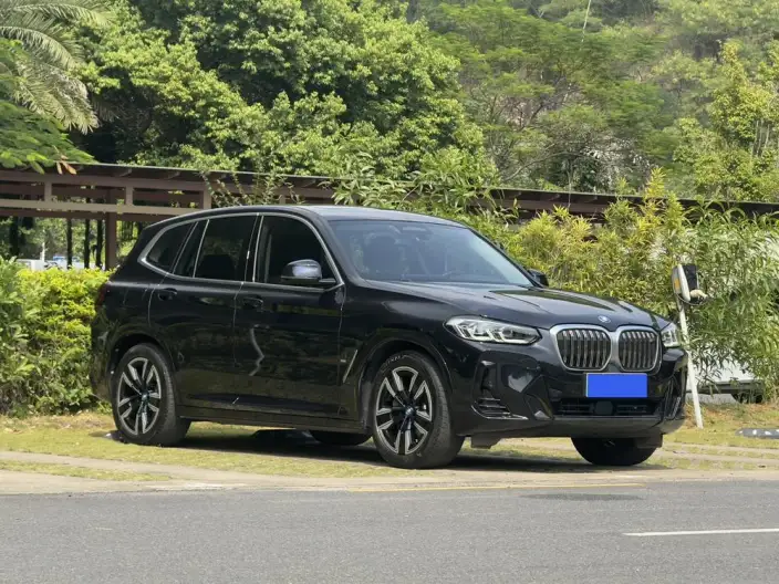 BMW iX3 2022 Model Facelift Leading Model