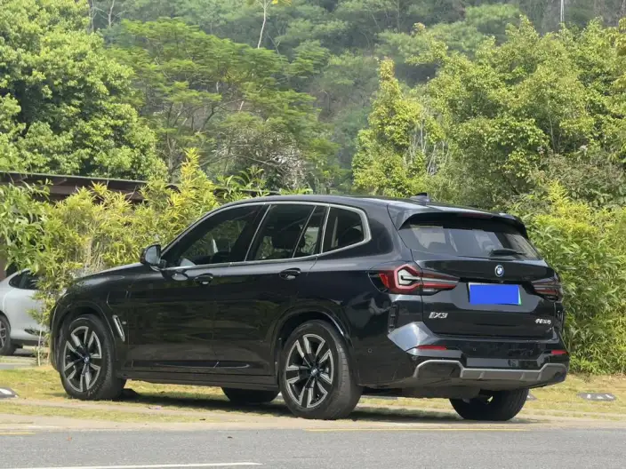 BMW iX3 2022 Model Facelift Leading Model