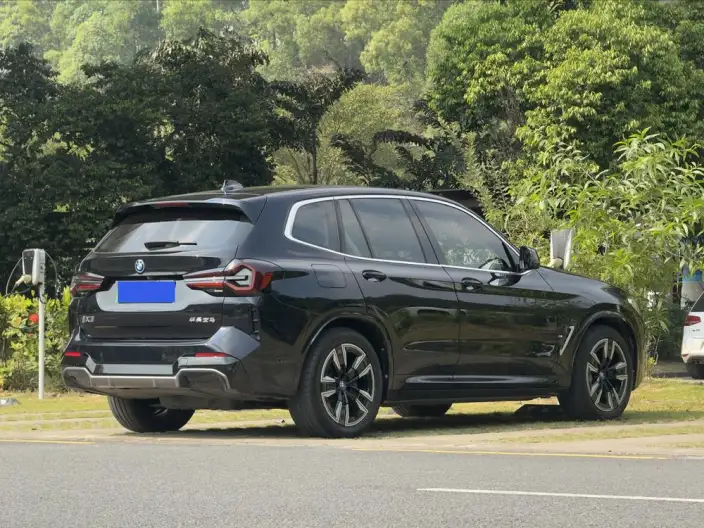 BMW iX3 2022 Model Facelift Leading Model – фото 6