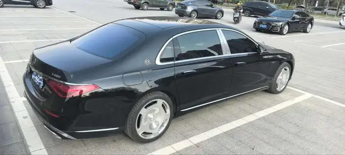 Mercedes-Maybach S-Class 2023 Model S 680 4MATIC Artisan Premium Launch Edition Two-Tone – фото 5