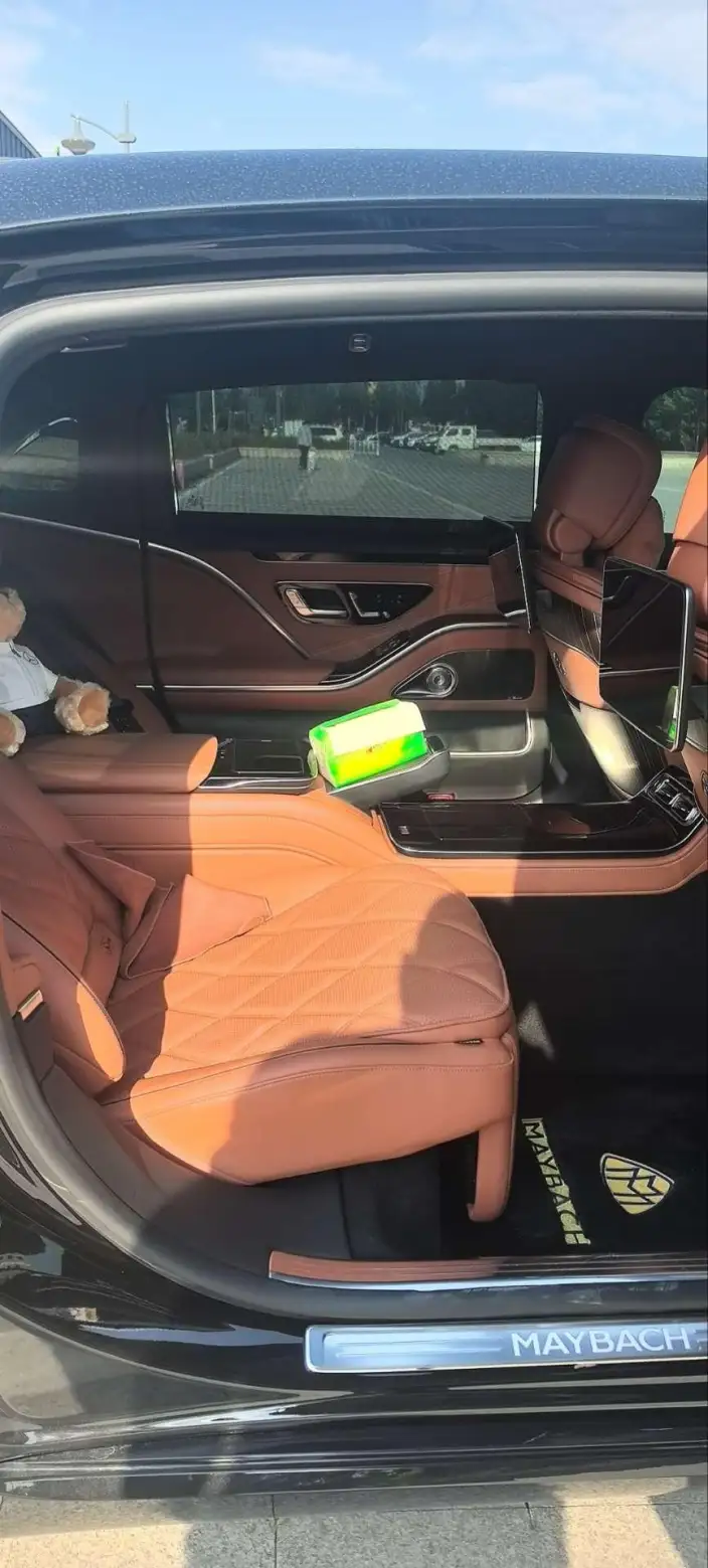 Mercedes-Maybach S-Class 2023 Model S 680 4MATIC Artisan Premium Launch Edition Two-Tone – фото 6