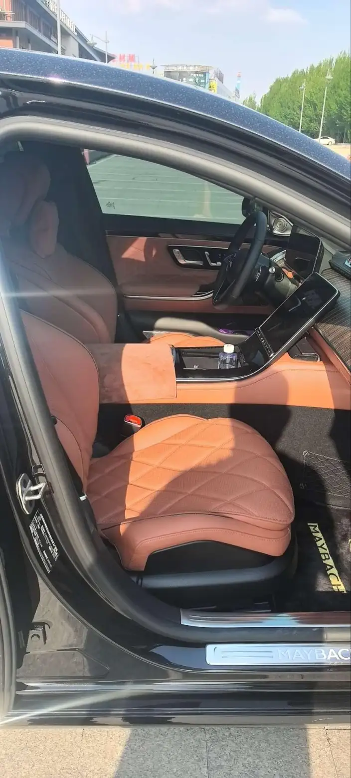 Mercedes-Maybach S-Class 2023 Model S 680 4MATIC Artisan Premium Launch Edition Two-Tone – фото 10