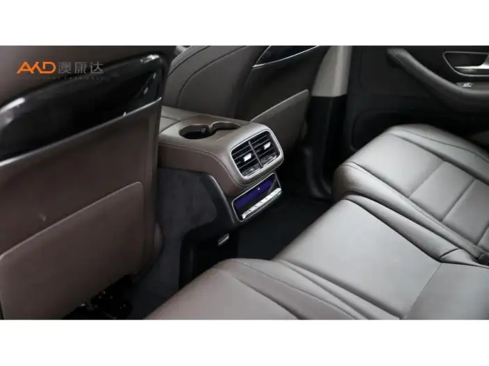 Mercedes-Benz GLS 2023 Model GLS 450 4MATIC Fashion Model – фото 5