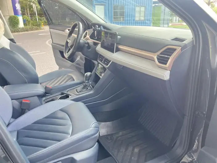 Volkswagen Tharu 2023 Model 300TSI 2WD Moonlight Edition – фото 10