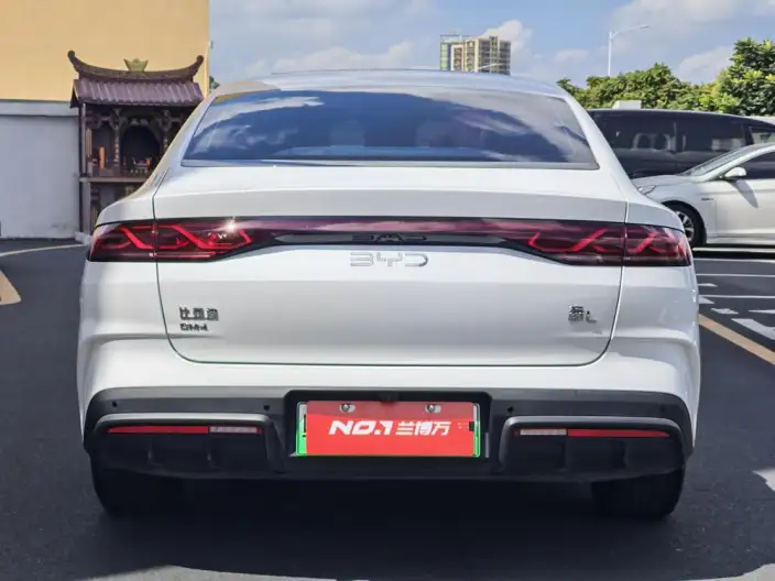 QinL DM 2024 Model DM-i 120KM Leading Model – фото 6