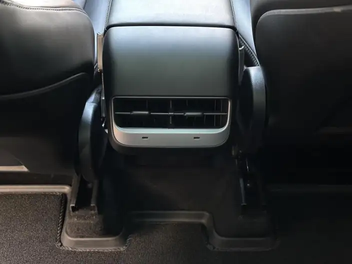 Model Y 2024 Model Rear-wheel drive version – фото 9