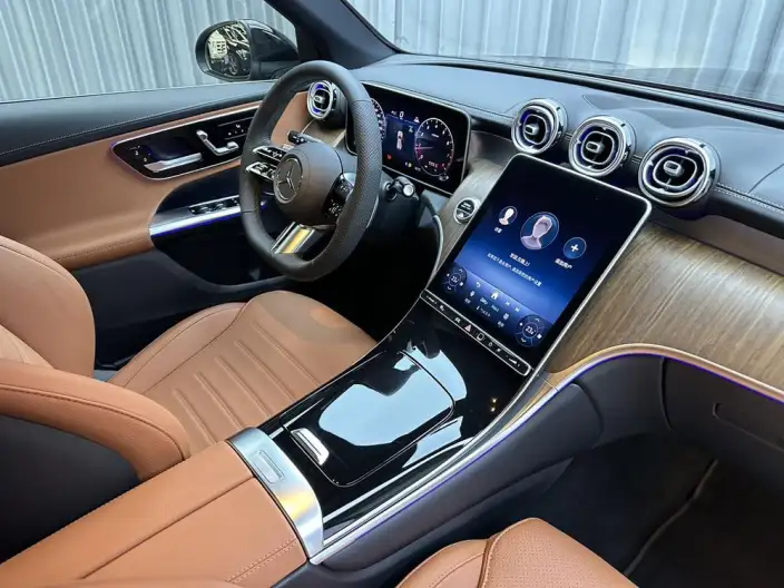 Mercedes-Benz GLC 2025 Model Facelift GLC 300 L 4MATIC Dynamic Model 5 seat – фото 10