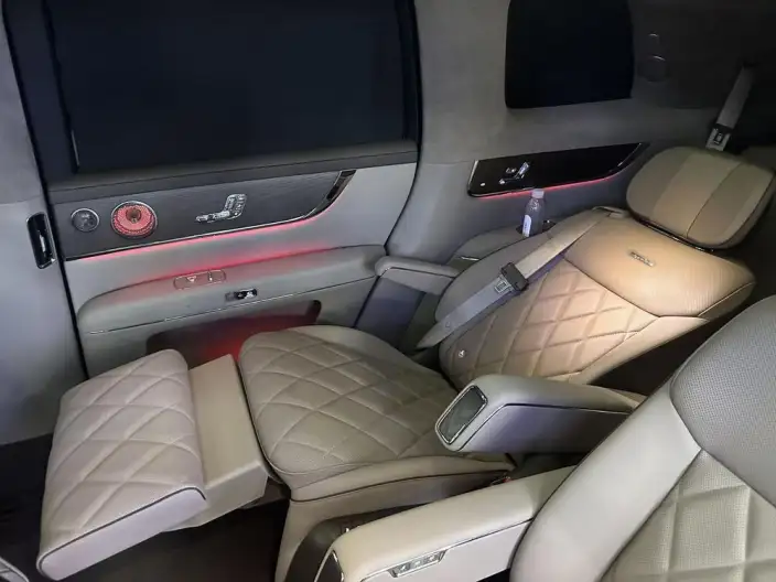 Aito M9 2026 Model Extended Range Ultra VI seat Edition – фото 10