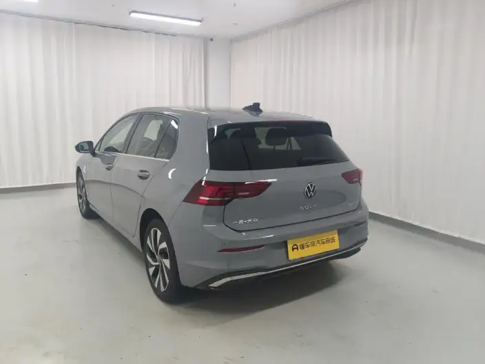 Volkswagen Golf 2026 Model 300TSI Pro – фото 5