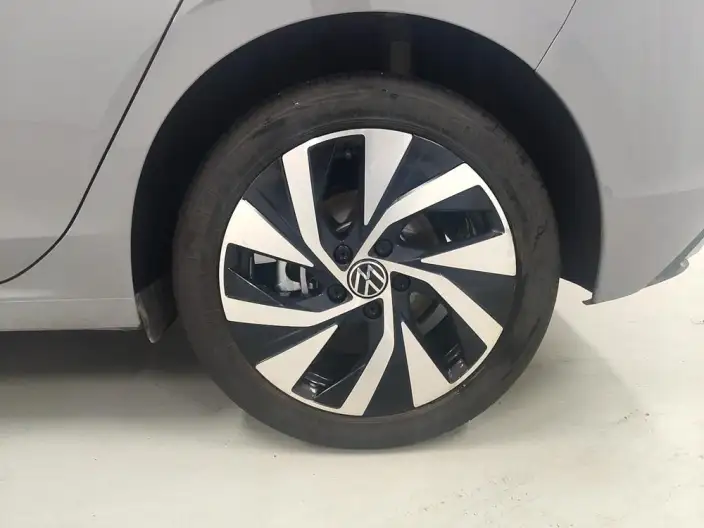 Volkswagen Golf 2026 Model 300TSI Pro – фото 9