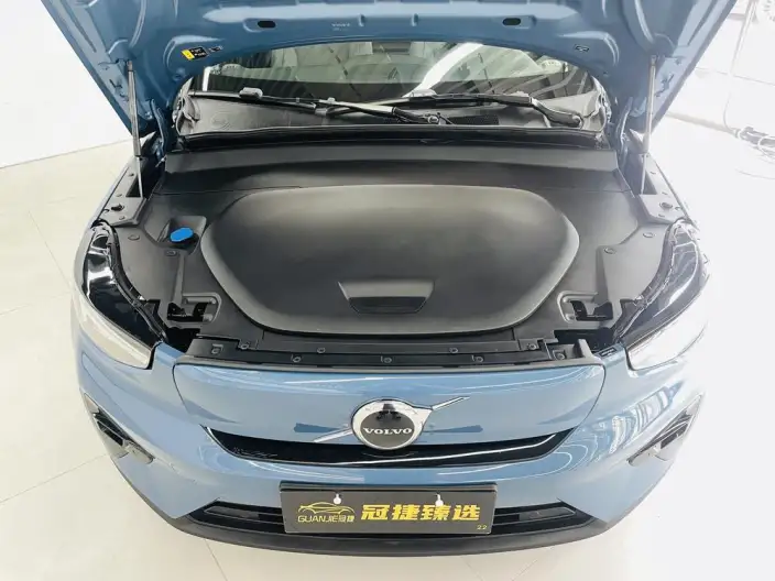 Volvo XC40 EV 2023 Model Long Battery Life Pro Edition – фото 5