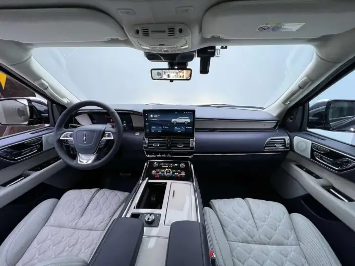 Lincoln Navigator 2022 Model 3.5T Navigator One import – фото 9
