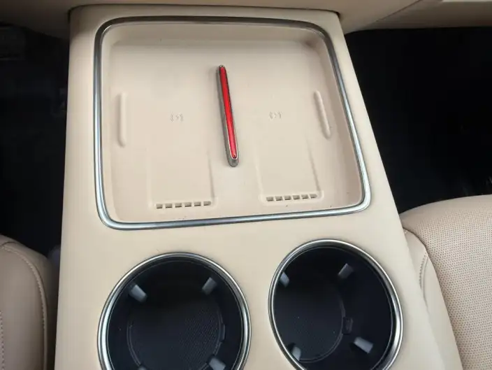 HONGQI HQ9 PHEV 2026 Model 4WD Ultimate Edition – фото 9
