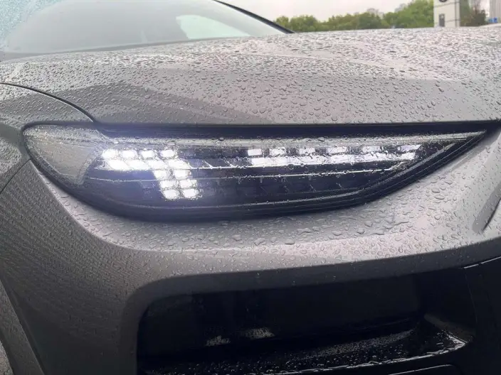 AUDI Q6L e-tron 2026 Model First Edition Pilot Edition – фото 8
