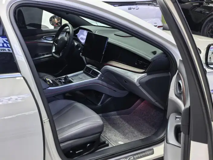 BYD Seal DM 2024 Model Honor Edition DM-i 1.5L 121KM Luxury Model – фото 6