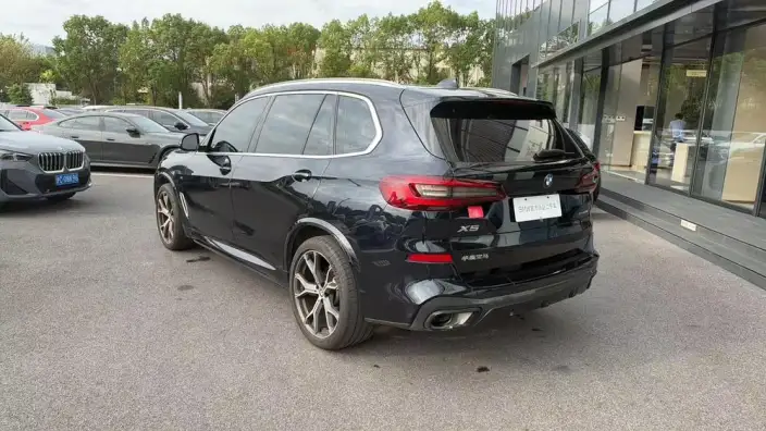 BMW X5 2022 Model xDrive 40Li M Sports Set – фото 4