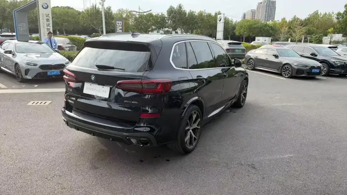 BMW X5 2022 Model xDrive 40Li M Sports Set – фото 6