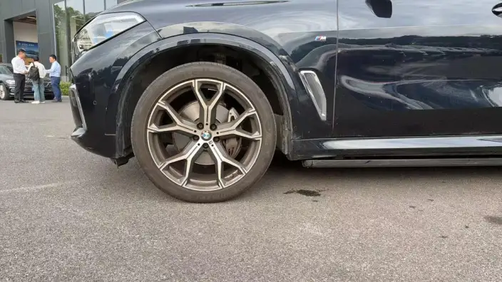 BMW X5 2022 Model xDrive 40Li M Sports Set – фото 8