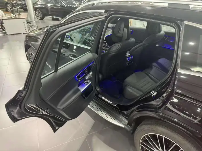 Mercedes-Benz GLC 2025 Model GLC 300 L 4MATIC Luxury Model 5 seat – фото 9