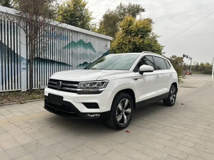 Volkswagen Tharu 2022 Model 280TSI 2WD Comfort Edition – фото 1