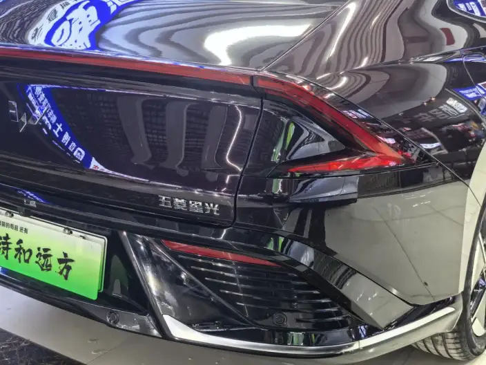 Wuling Xingguang PHEV 2023 Model 150 Advanced version – фото 6