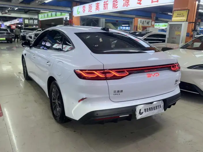 QinL DM 2025 Model Smart Driving Edition DM-i 80KM Leading Model – фото 4