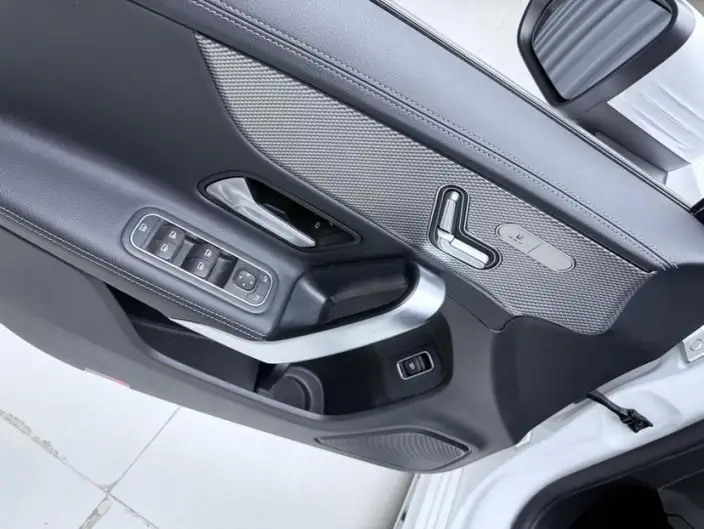 Mercedes-Benz A-class 2023 Model A 180 L – фото 9